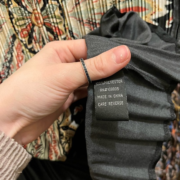 VINTAGE Milano Pleated Blouse - Dreamcatcher and Paisley Print - Picture 5 of 5